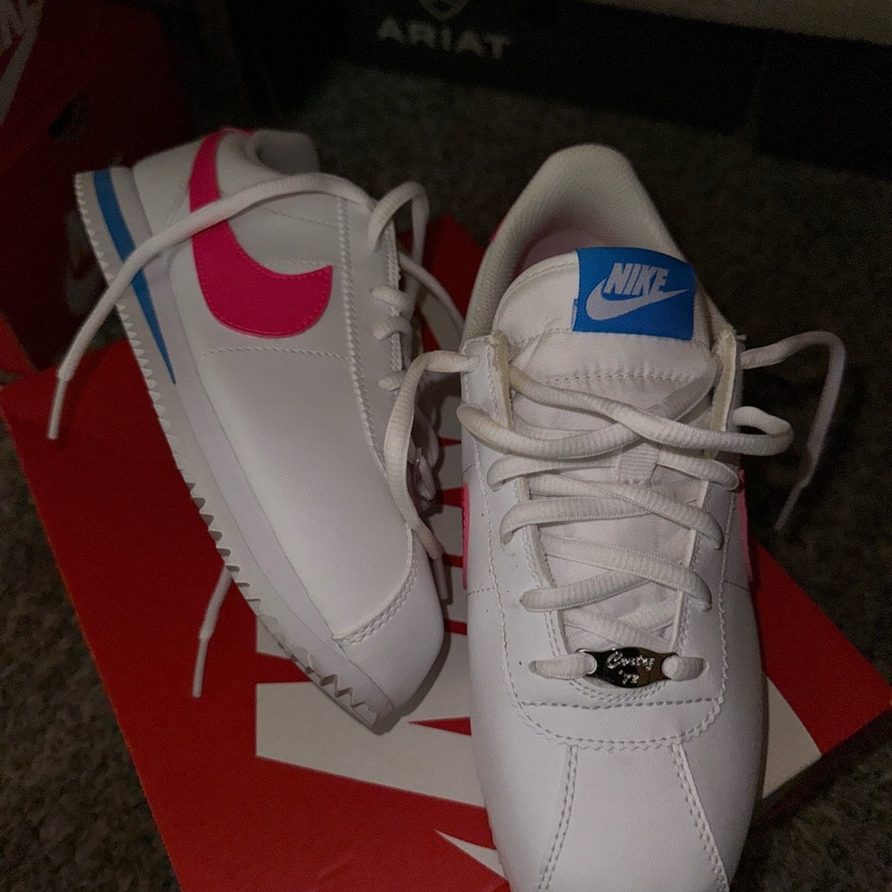 Nike White and Pink Sneakers
